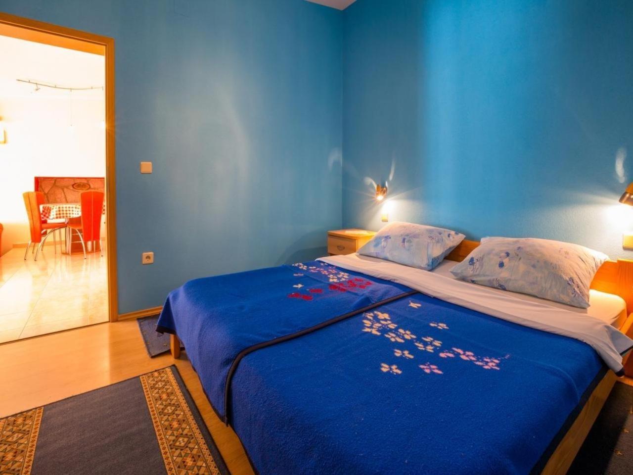 With A Parking Space - 22434 Apartma *